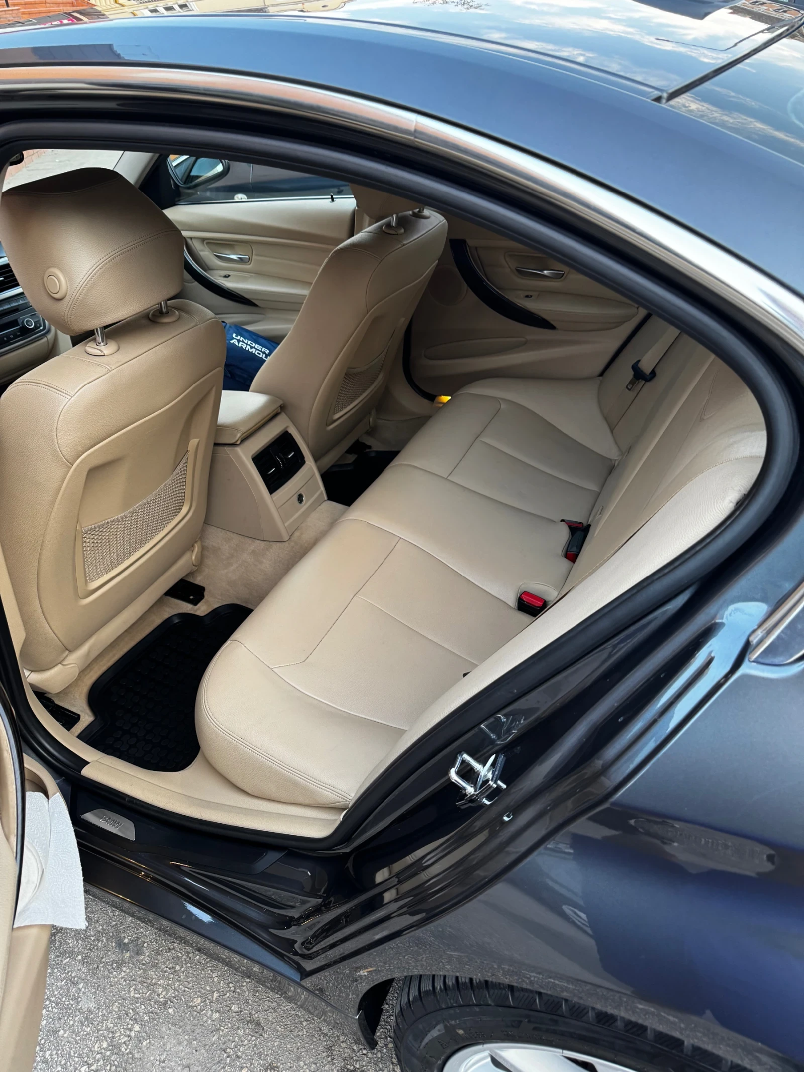 BMW 320, снимка 6 - Автомобили и джипове - 56299785