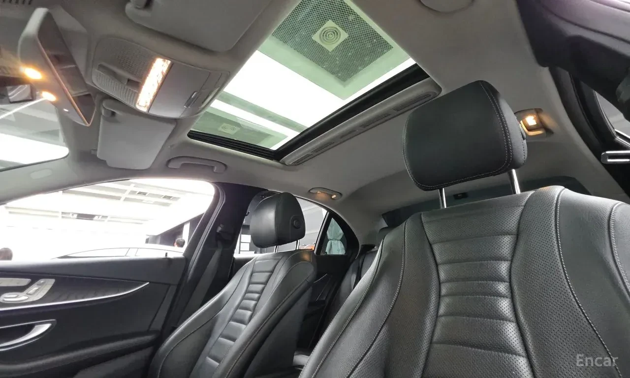 Mercedes-Benz E 300 AMG* LINE* BURMESTER* ОБДУХВАНЕ* ДИСТРОНИК* ХЕДЪП*, снимка 13 - Автомобили и джипове - 56318036