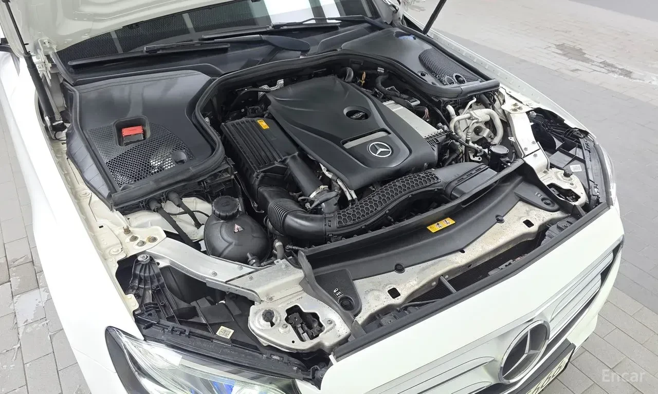 Mercedes-Benz E 300 AMG* LINE* BURMESTER* ОБДУХВАНЕ* ДИСТРОНИК* ХЕДЪП*, снимка 17 - Автомобили и джипове - 56318036