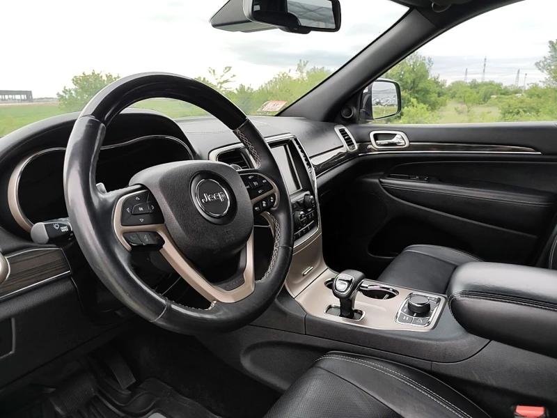 Jeep Grand cherokee 3.6i OVERLAND, снимка 6 - Автомобили и джипове - 50245762