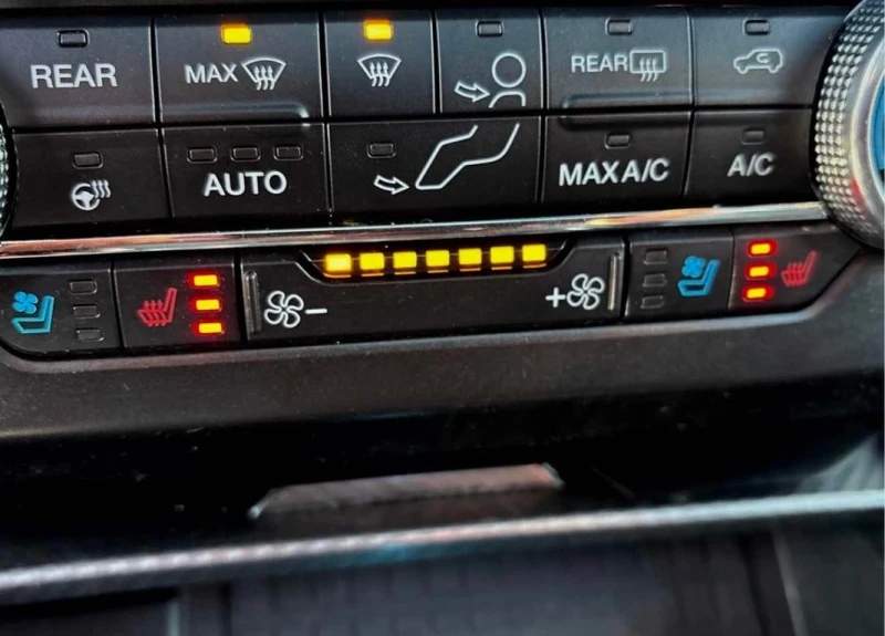 Ford Expedition * Limited Max 4x4 * CARFAX * БЕЗ ПЪРВОНАЧАЛНА ВНОС, снимка 13 - Автомобили и джипове - 52872176