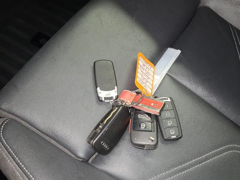 Audi Q3 * TECHNIK * CARFAX * ЦЕНА ДО БГ, снимка 14 - Автомобили и джипове - 52935390