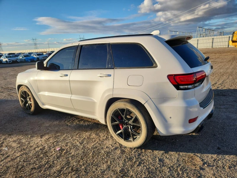 Jeep Grand cherokee TRACKHAWK* 6.2 SRT* CARFAX* АВТОЛИЗИНГ, снимка 2 - Автомобили и джипове - 53204348