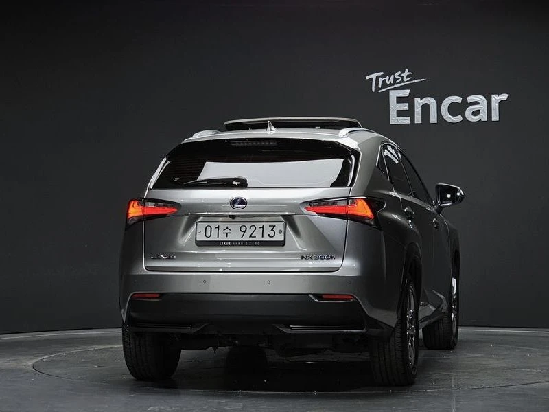 Lexus NX Supreme| 197к.с.| ВКЛ.ТЕХНОТЕСТ, снимка 4 - Автомобили и джипове - 55118703