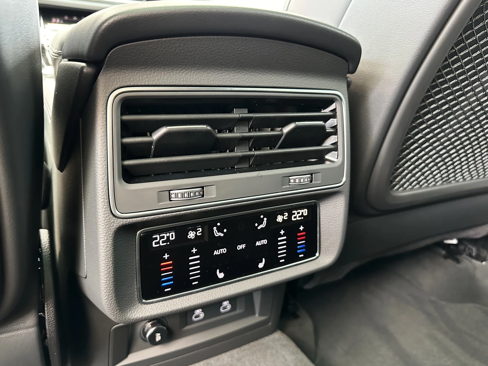 Audi Q8 50 TDI/ FACELIFT/ S-LINE/ B&O/ MATRIX/ PANO/ 22/ | Mobile.bg   15