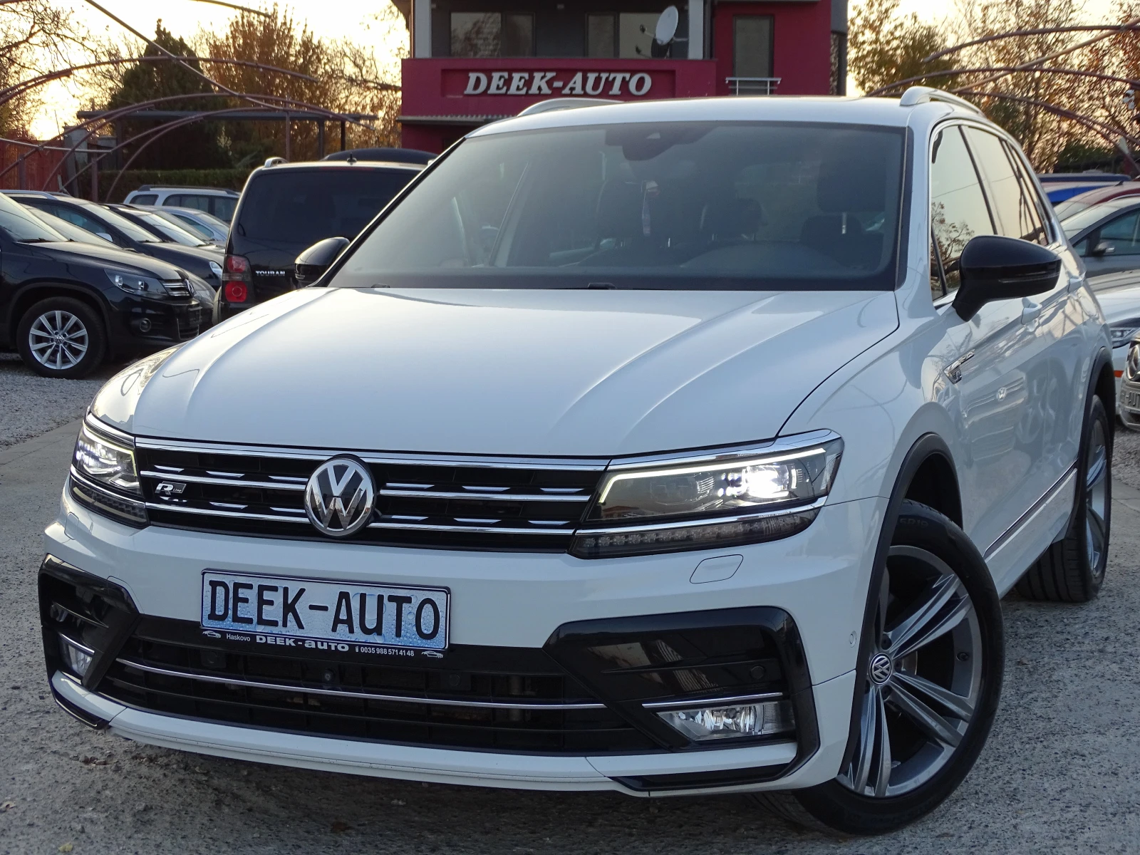 VW Tiguan 2.0TDI_R_LINE_PANORAMA_* 4 MOTION_*  - изображение 2