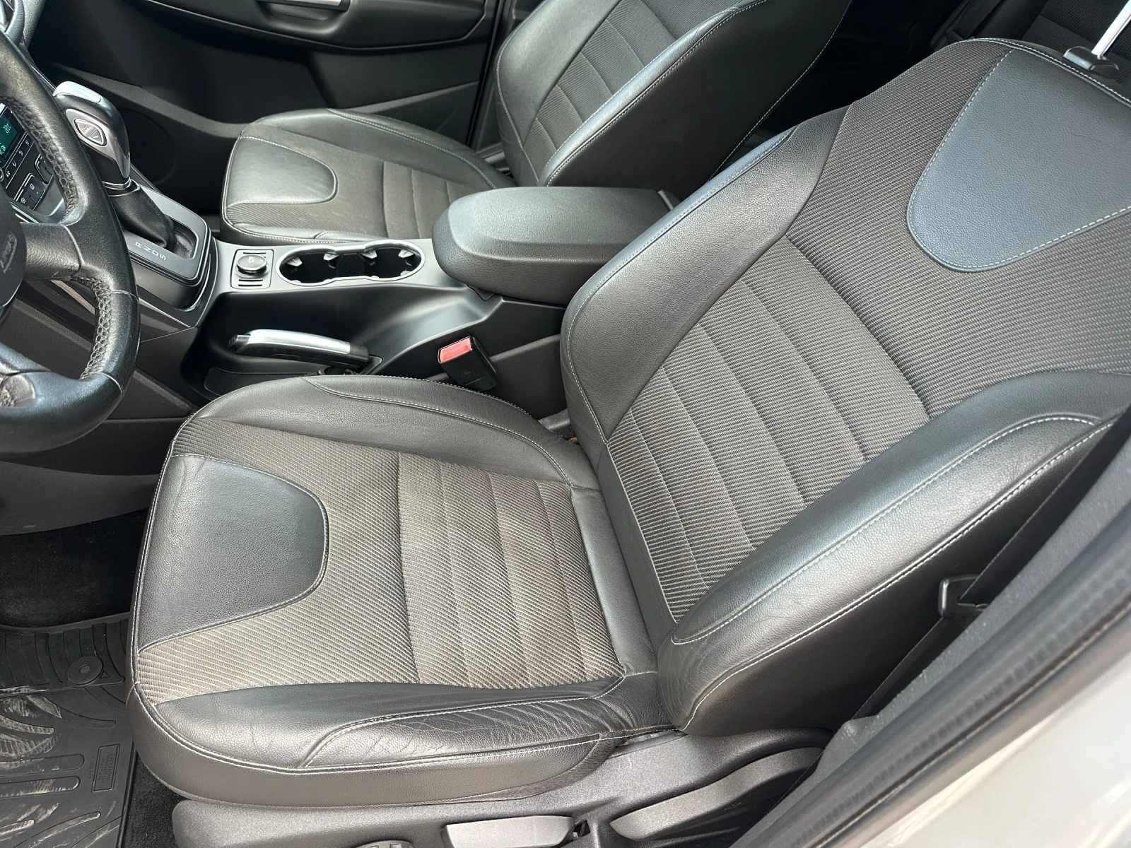 Ford Kuga 2.0D-140k.c.-Automatic-129000 км.ПЕРФЕКТЕН - изображение 10