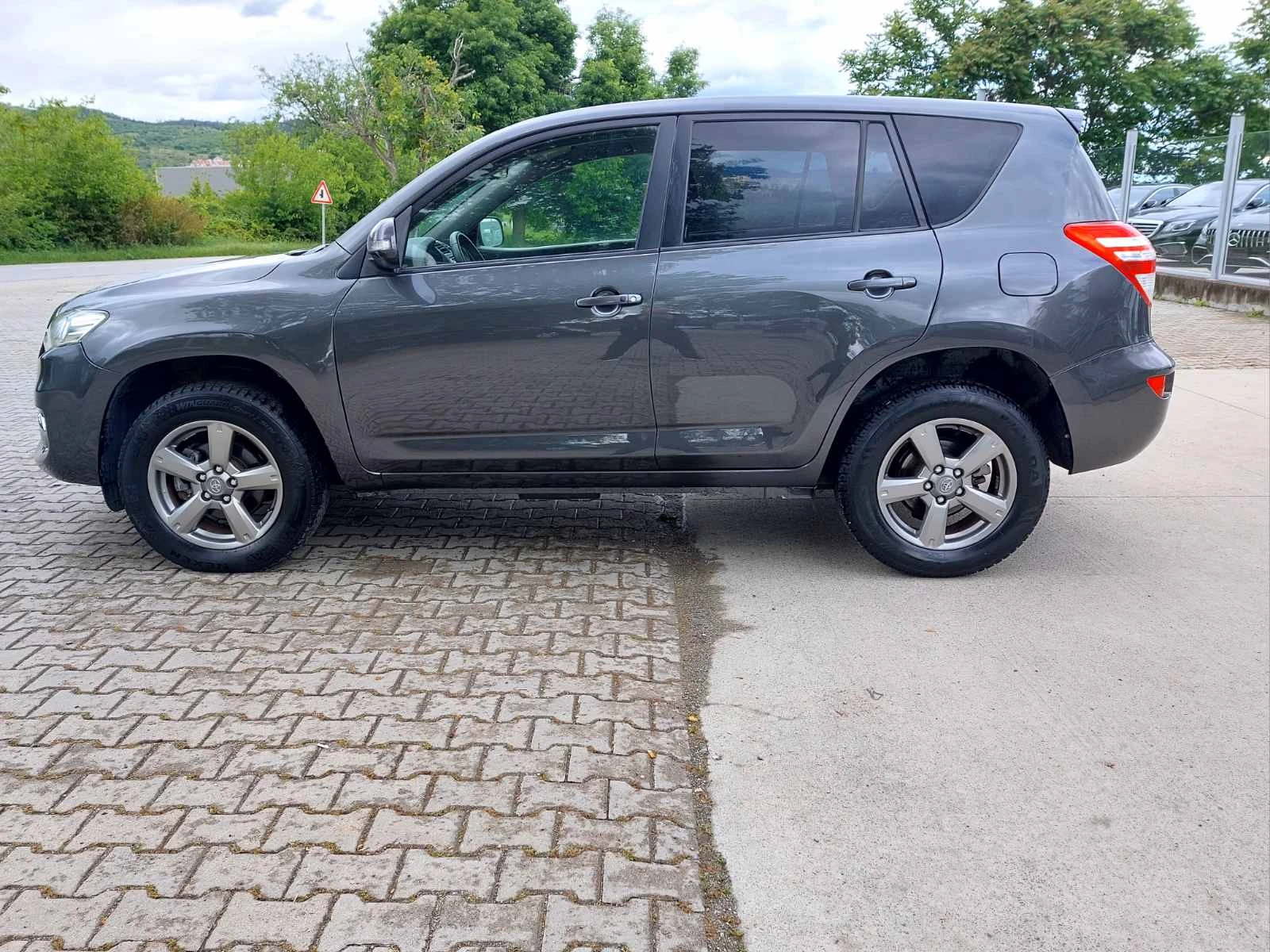 Toyota Rav4 FACE* * * 2.0DIESEL CROSSOVER 4X4 6 СКОРОСТИ* * *  - изображение 7