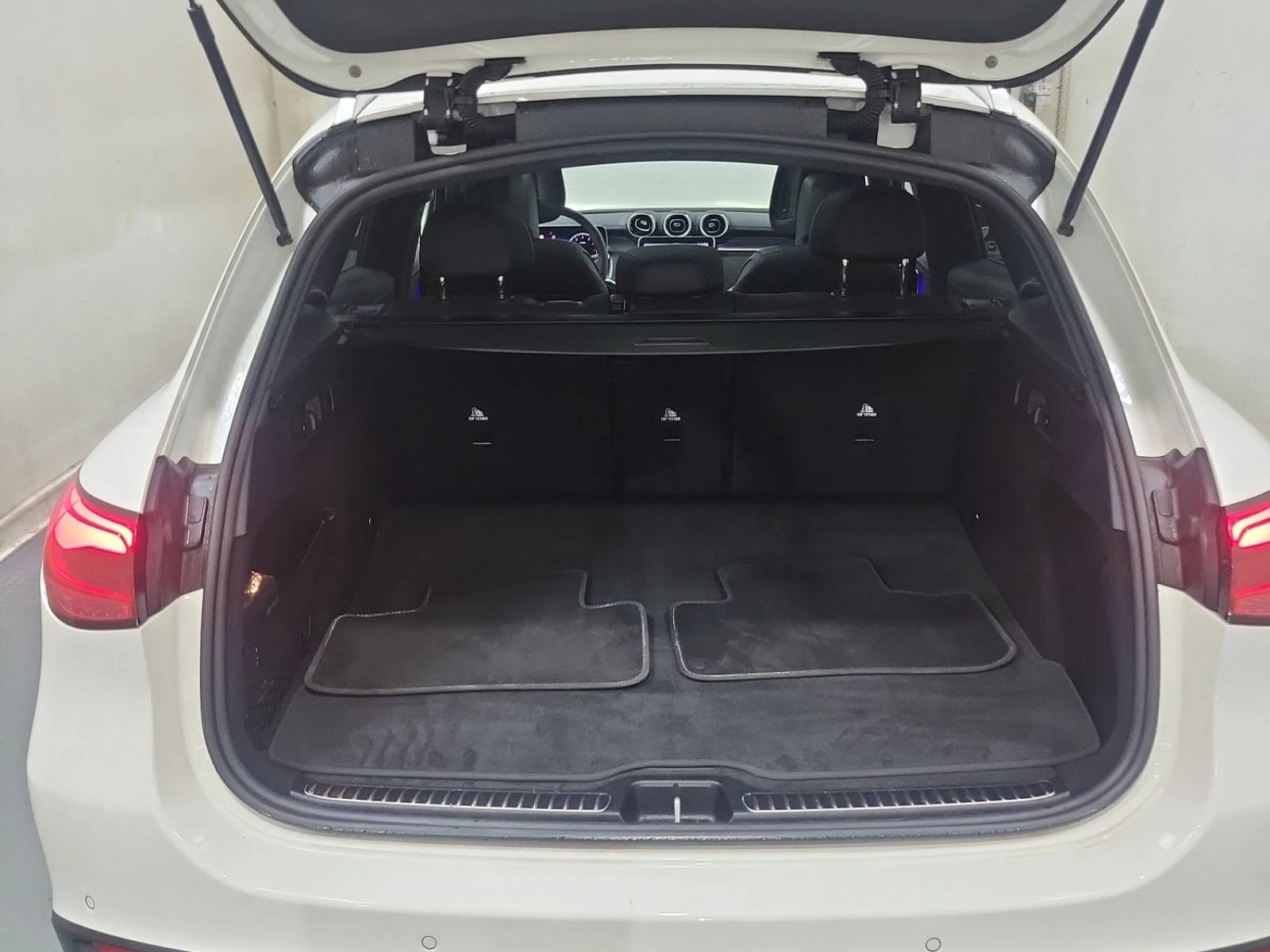 Mercedes-Benz GLC 300 * * CARFAX * *   * *  | Mobile.bg   16