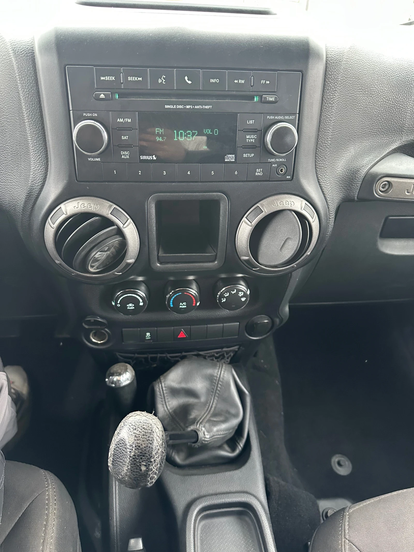 Jeep Wrangler Ръчни скорости 3.6 Sport - изображение 8