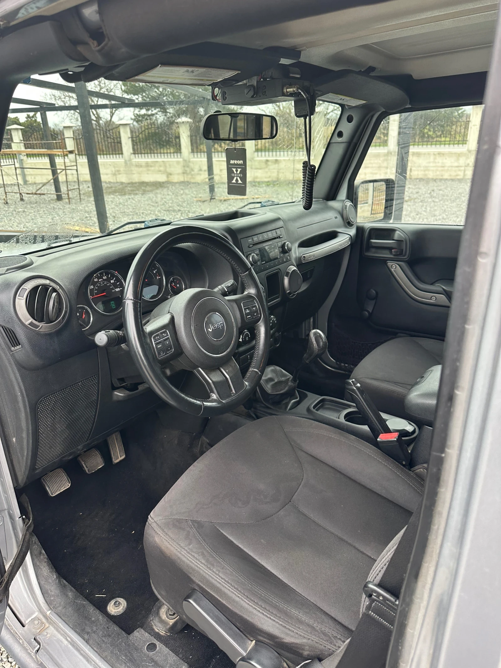 Jeep Wrangler Ръчни скорости 3.6 Sport - изображение 5