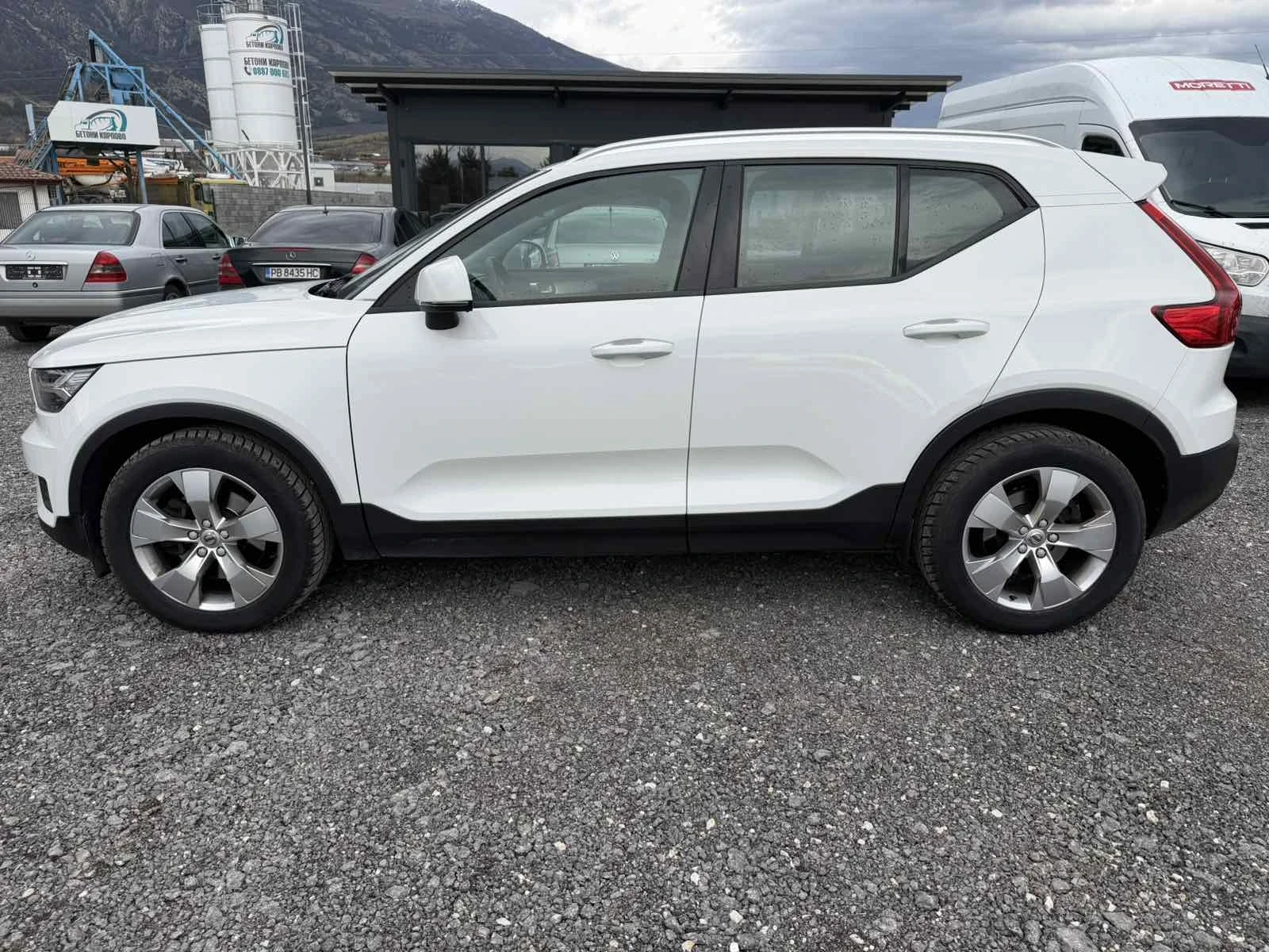 Volvo XC40  - изображение 8