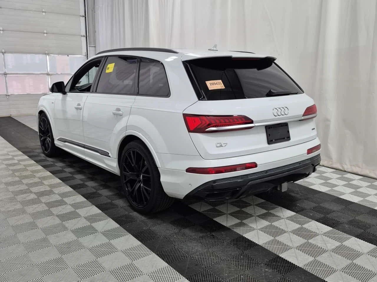 Audi Q7 Technik/DIS/360/MATRIX/PANO/ОБДУХВАНЕ, снимка 5 - Автомобили и джипове - 53923825