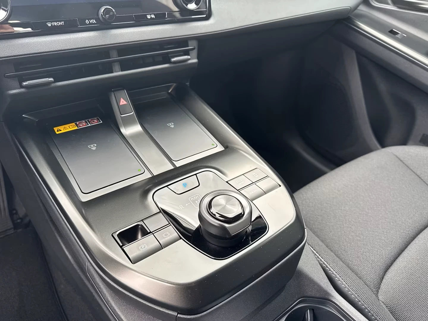 Toyota C-HR ELECTRIC* TEAMPLAYER* DISTR* KEYLESS* CAMERA* CARP, снимка 11 - Автомобили и джипове - 53982444