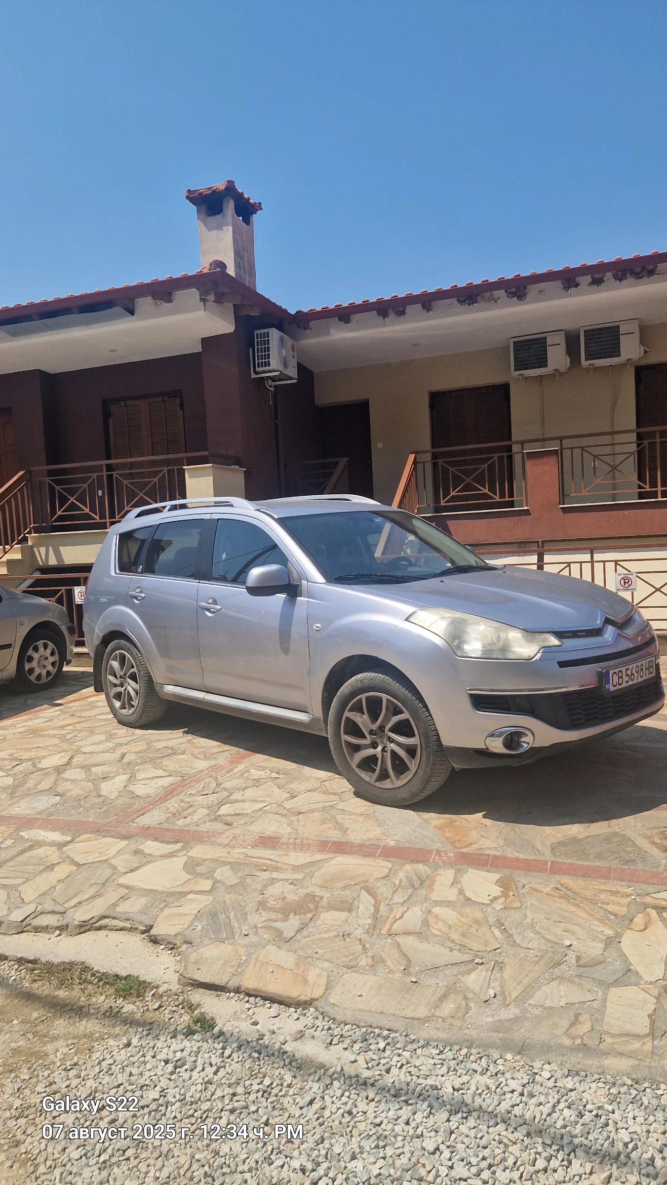 Citroen C-Crosser