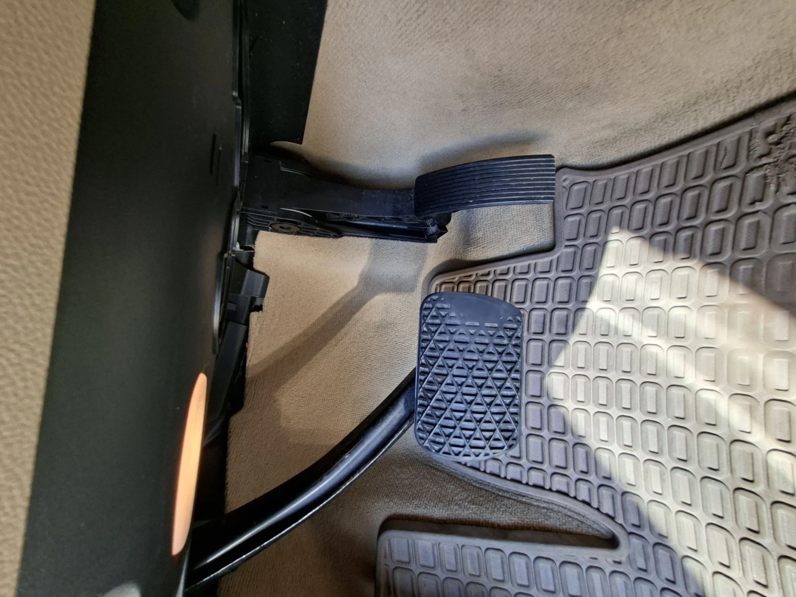 Mercedes-Benz ML 320, снимка 10 - Автомобили и джипове - 54597192