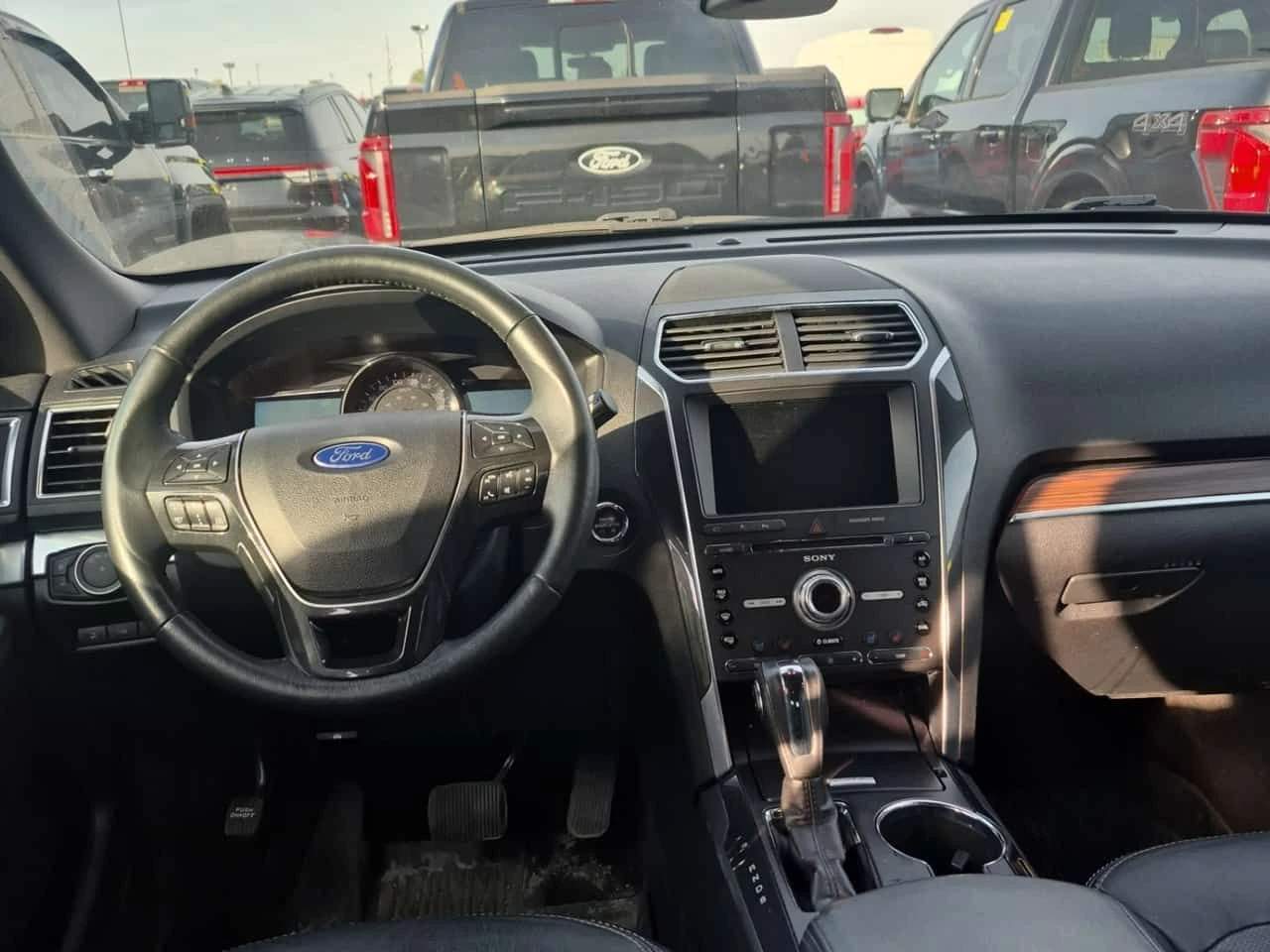 Ford Explorer * LIMITED * АВТОКРЕДИТ БЕЗ ПЪРВОНАЧАЛНА ВНОСКА * , снимка 10 - Автомобили и джипове - 54602525