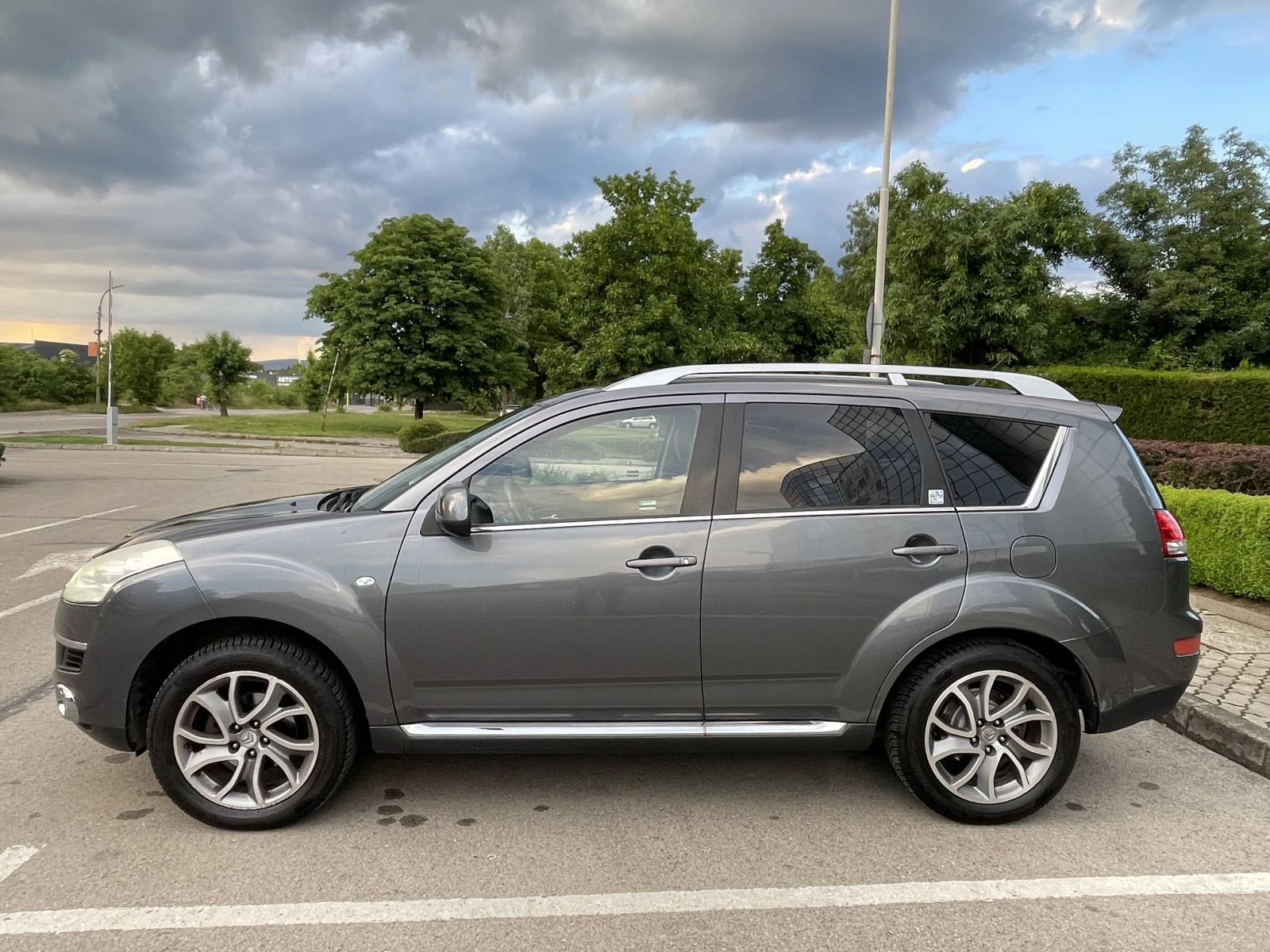 Citroen C-Crosser, снимка 2 - Автомобили и джипове - 54783982