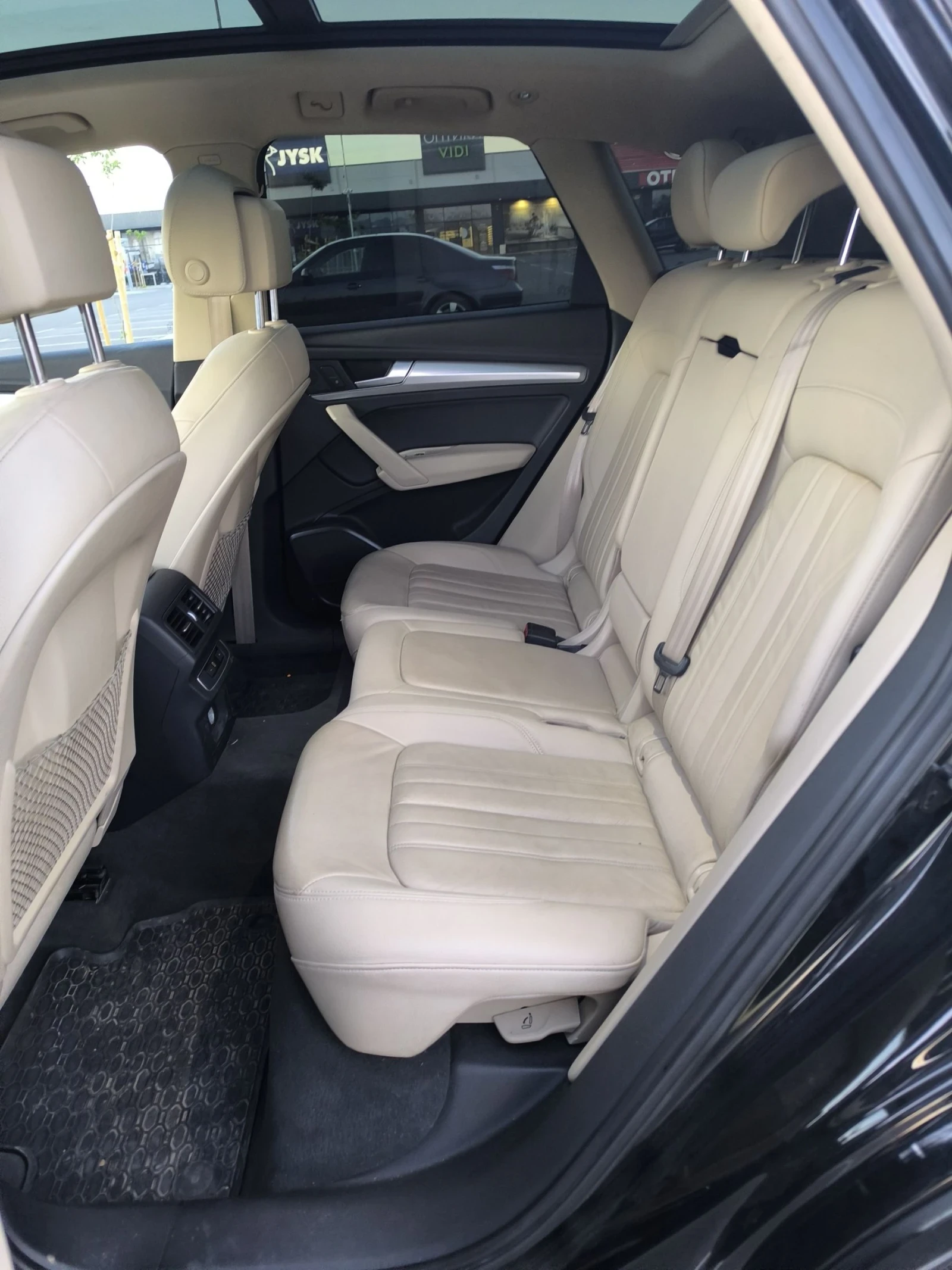 Audi Q5 Premium , снимка 14 - Автомобили и джипове - 54976646