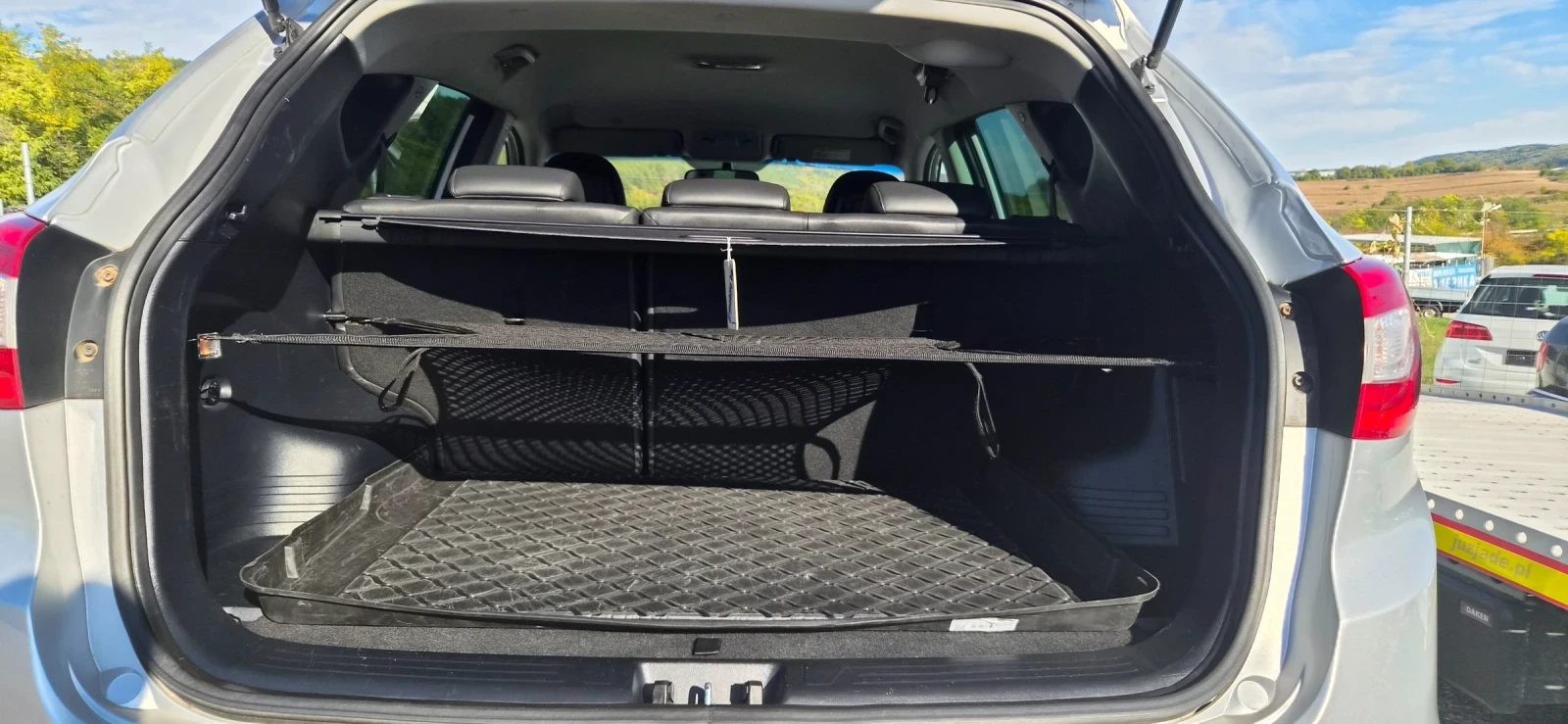 Hyundai IX35 1.6 i, снимка 13 - Автомобили и джипове - 56375213