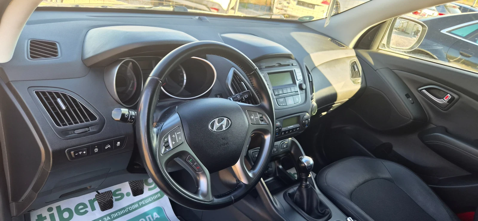 Hyundai IX35 1.6 i, снимка 4 - Автомобили и джипове - 56375213