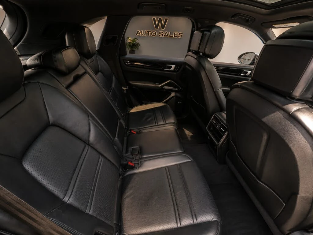 Porsche Cayenne 3.0 V6 AWD , снимка 8 - Автомобили и джипове - 56677334