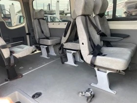 Обява за продажба на VW Crafter 2.5TDI* 7+ 1* Клима* Пътнически* Инвалидна платфор ~18 800 лв. - изображение 10