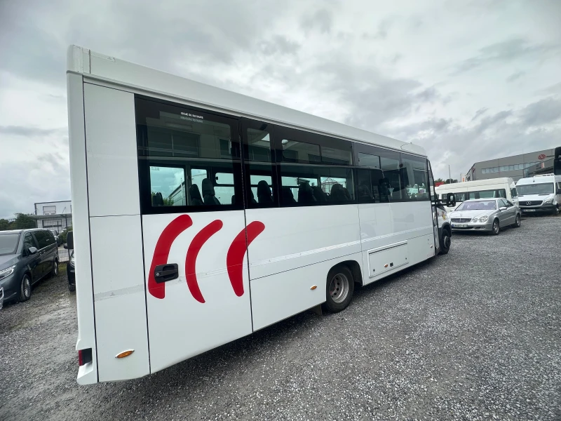 Iveco Daily Line Unvi Klima Telma Webasto 34 Sedalki, снимка 7 - Бусове и автобуси - 51138356