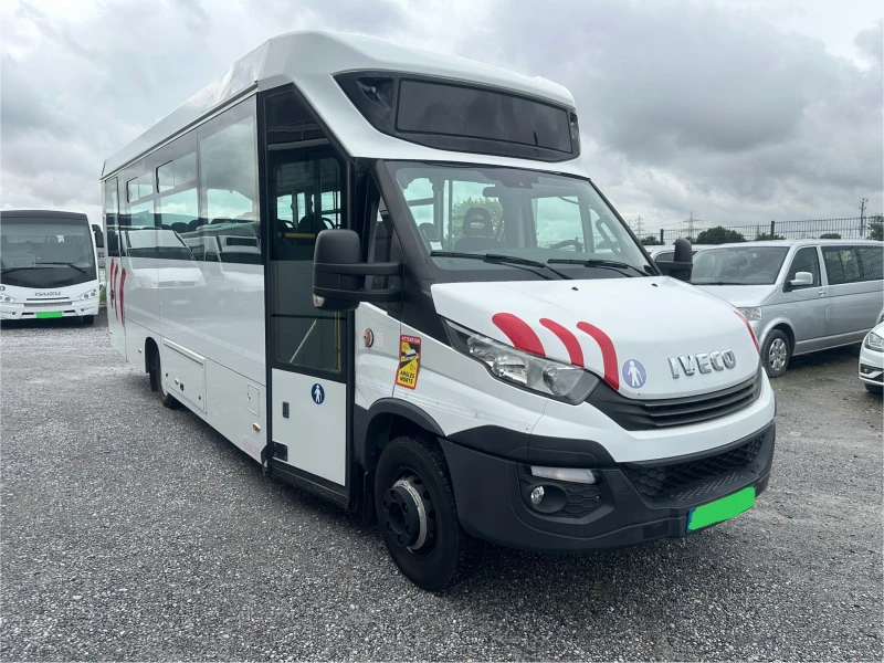 Iveco Daily Line Unvi Klima Telma Webasto 34 Sedalki, снимка 2 - Бусове и автобуси - 51138356