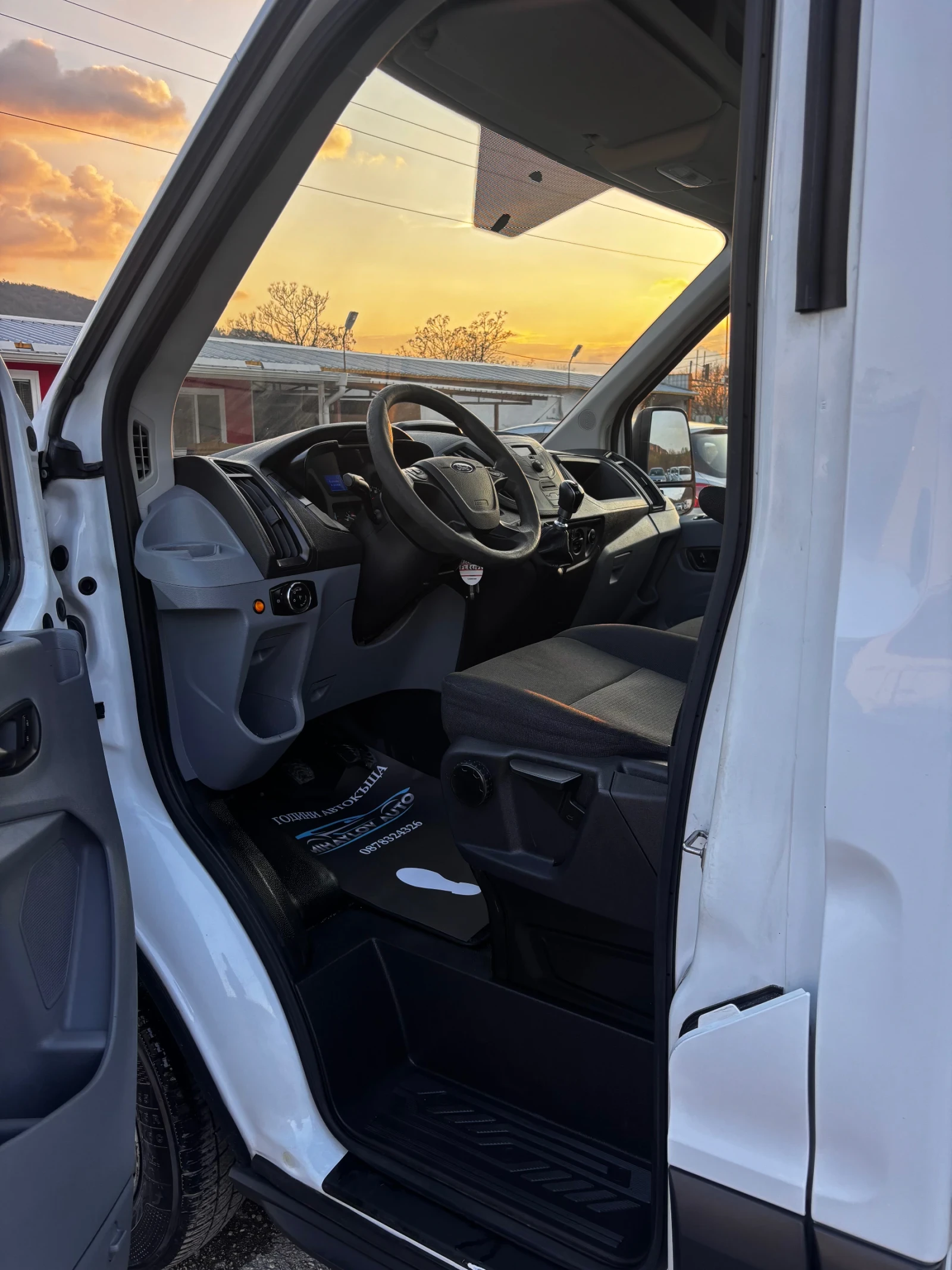 Ford Transit 2.OTDCi ШАСИ/ДВОЙНА ГУМА/, снимка 10 - Бусове и автобуси - 54097871