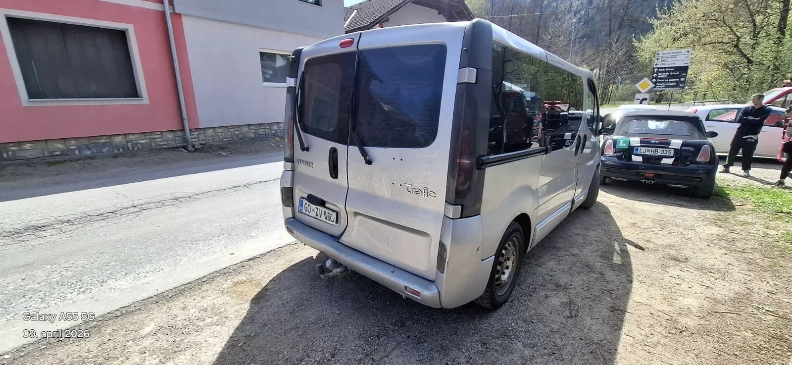 Renault Trafic 1.9 9mesta Klima, снимка 5 - Бусове и автобуси - 54208908