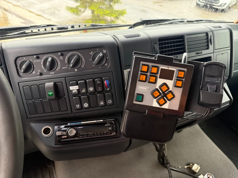 Man Tga 18.320 - 23000кг. 4X4  Самосвал Клима 4.60м. , снимка 15 - Камиони - 51811620