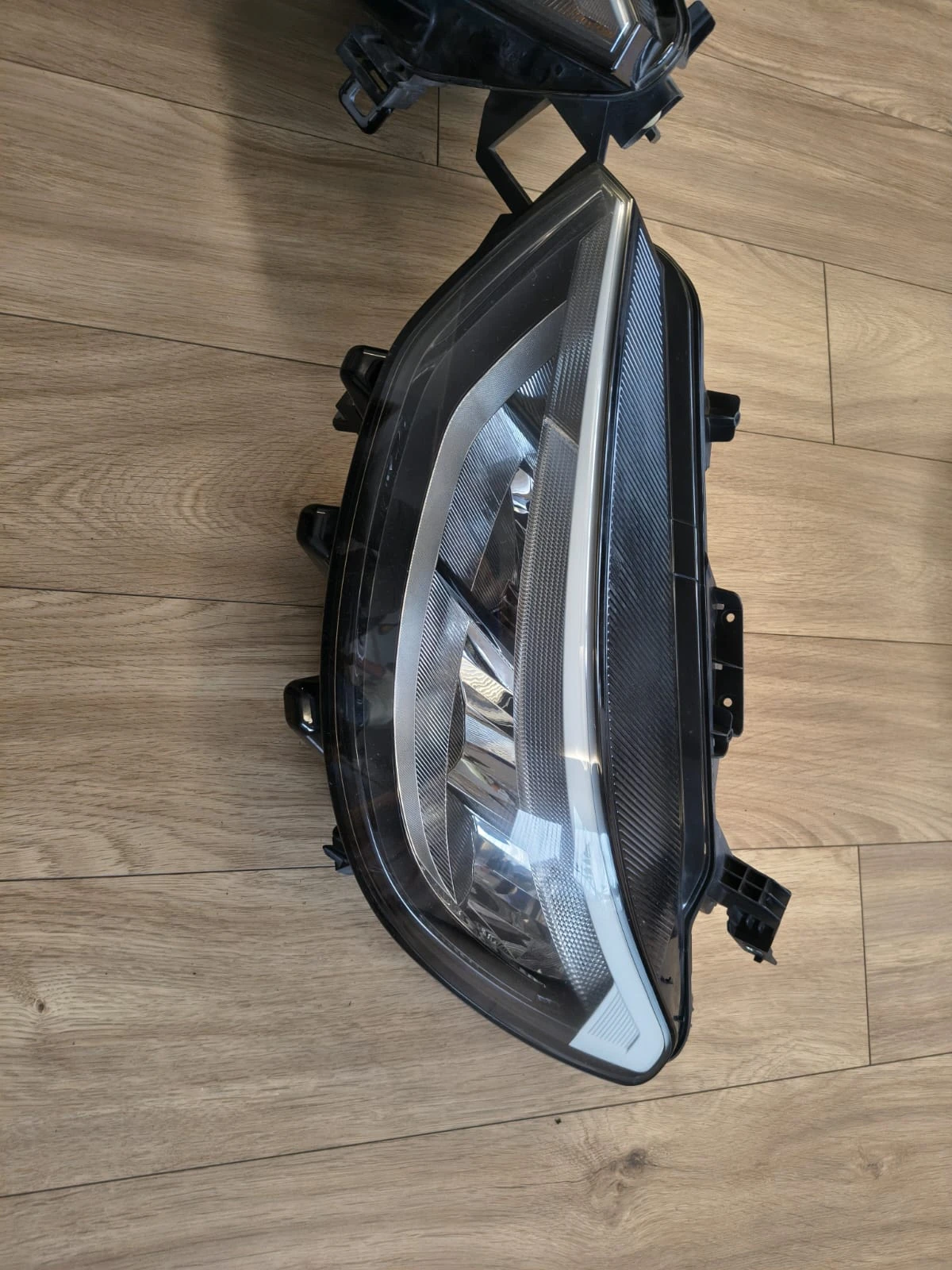 Фарове VW ID.3 , снимка 3 - Части - 56140279