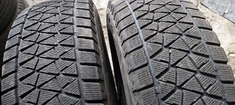 Гуми Зимни 235/75R15, снимка 3 - Гуми и джанти - 30948134