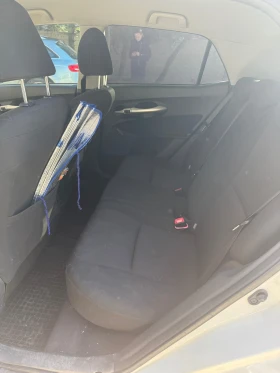 Toyota Auris 1.3 Газ/Бензин, снимка 10
