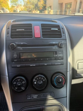 Toyota Auris 1.3 Газ/Бензин, снимка 9