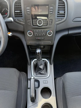 Renault Megane 1.3TCe Sedan 140k.c., снимка 13