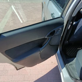 Ford Focus 1.6, снимка 16