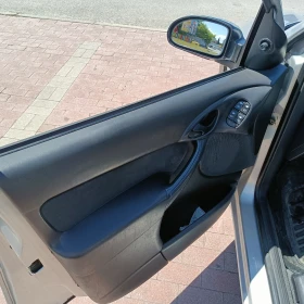 Ford Focus 1.6, снимка 10