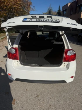 Toyota Auris 1.3 Газ/Бензин, снимка 11