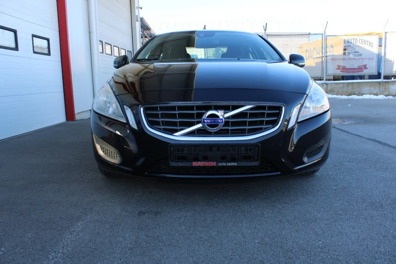 Volvo S60 2.0D, снимка 2 - Автомобили и джипове - 43744670