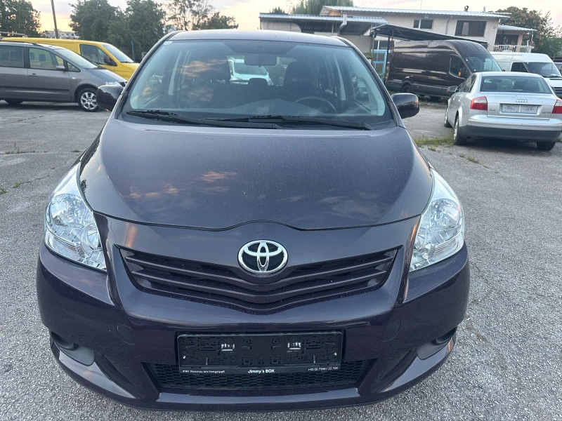 Toyota Verso 2.0D4D-126кс, снимка 1 - Автомобили и джипове - 47051437