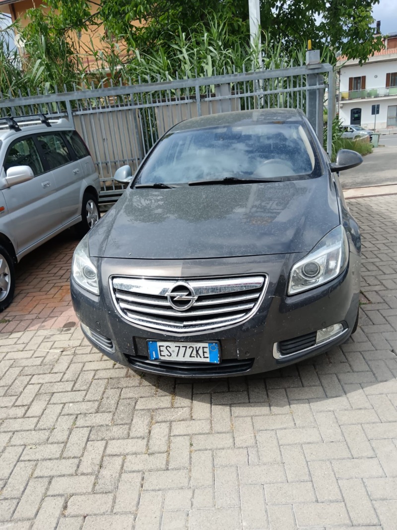 Opel Insignia 1.4i тurbo, снимка 1 - Автомобили и джипове - 46343882