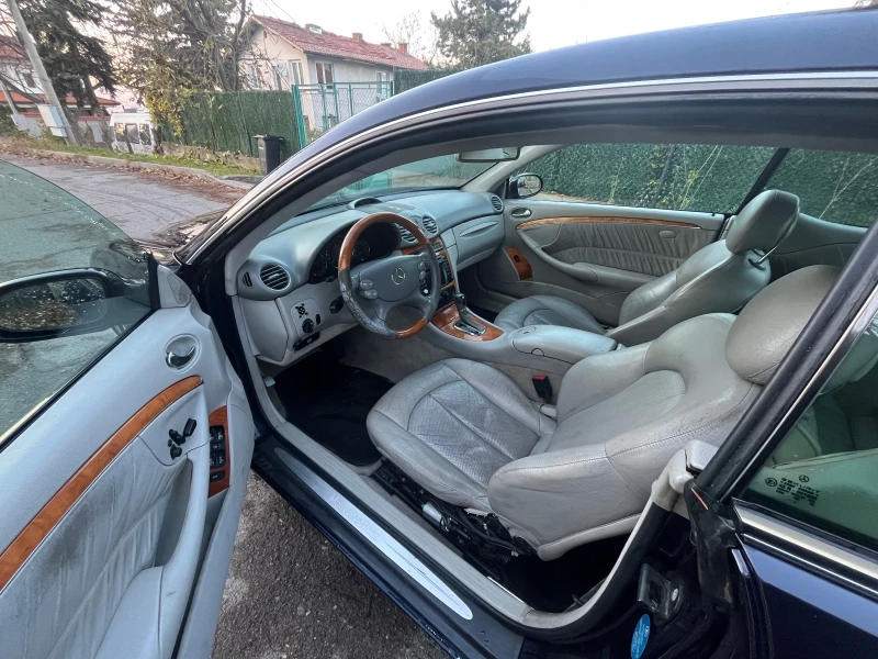 Mercedes-Benz CLK 3.2 ГАЗ/БЕНЗИН/Автоматик, снимка 9 - Автомобили и джипове - 48012825