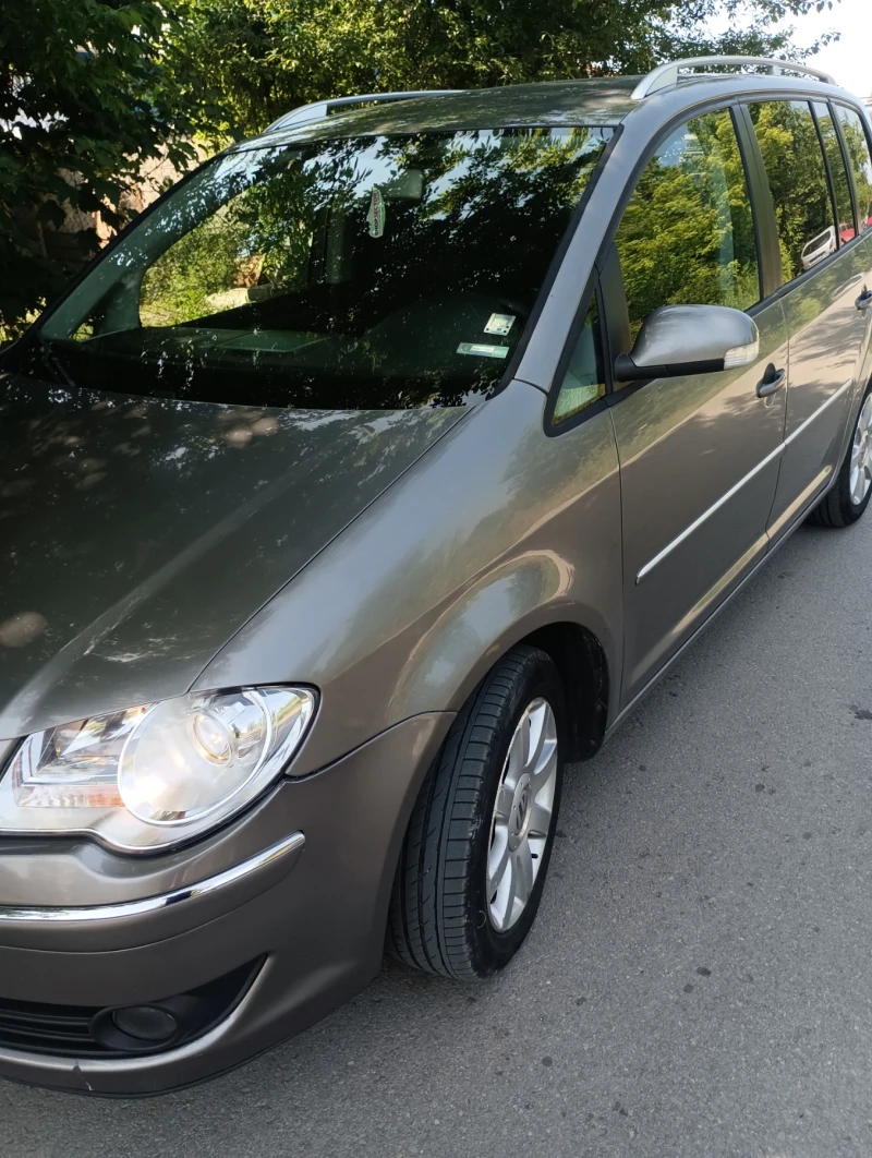 VW Touran, снимка 5 - Автомобили и джипове - 52674207