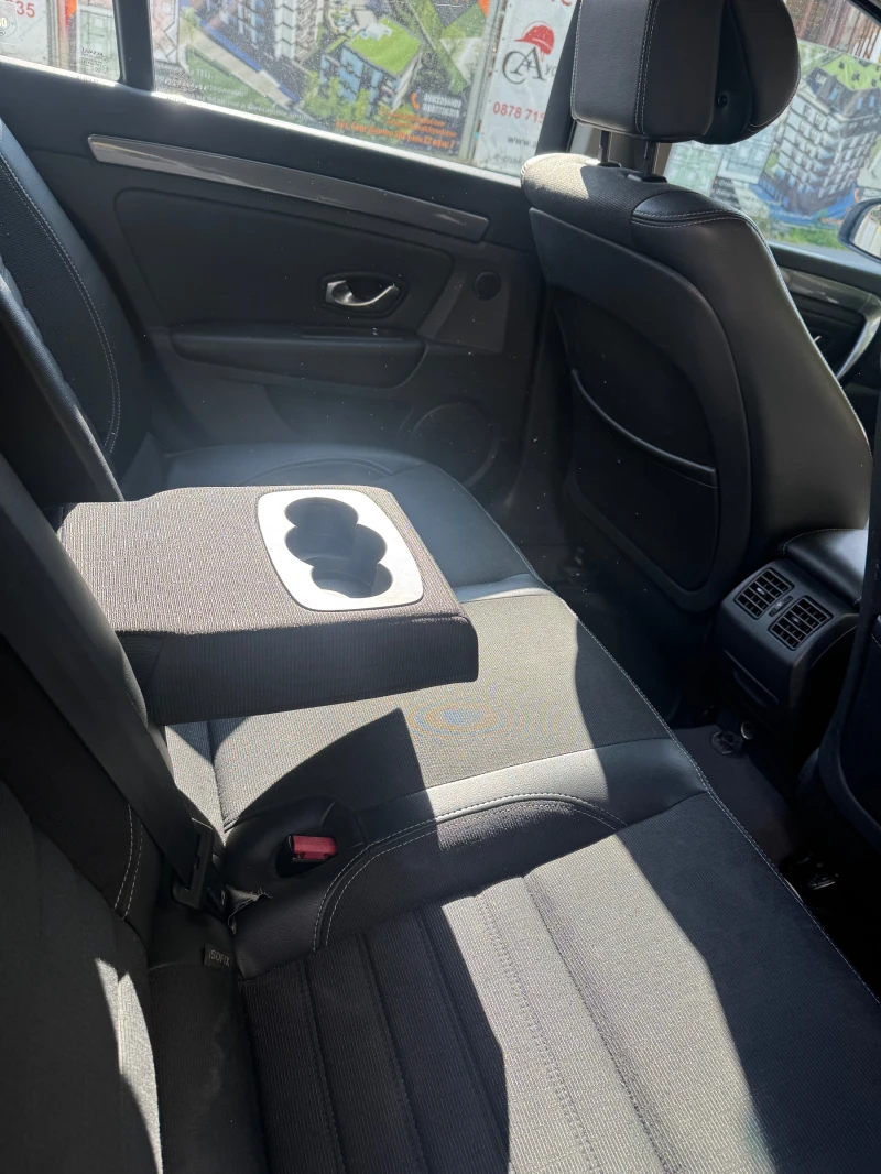 Renault Laguna, снимка 8 - Автомобили и джипове - 52486449