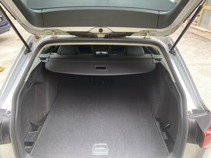 VW Golf  2.0 TDI / DSG/ Life Business / SW, снимка 14 - Автомобили и джипове - 52153822