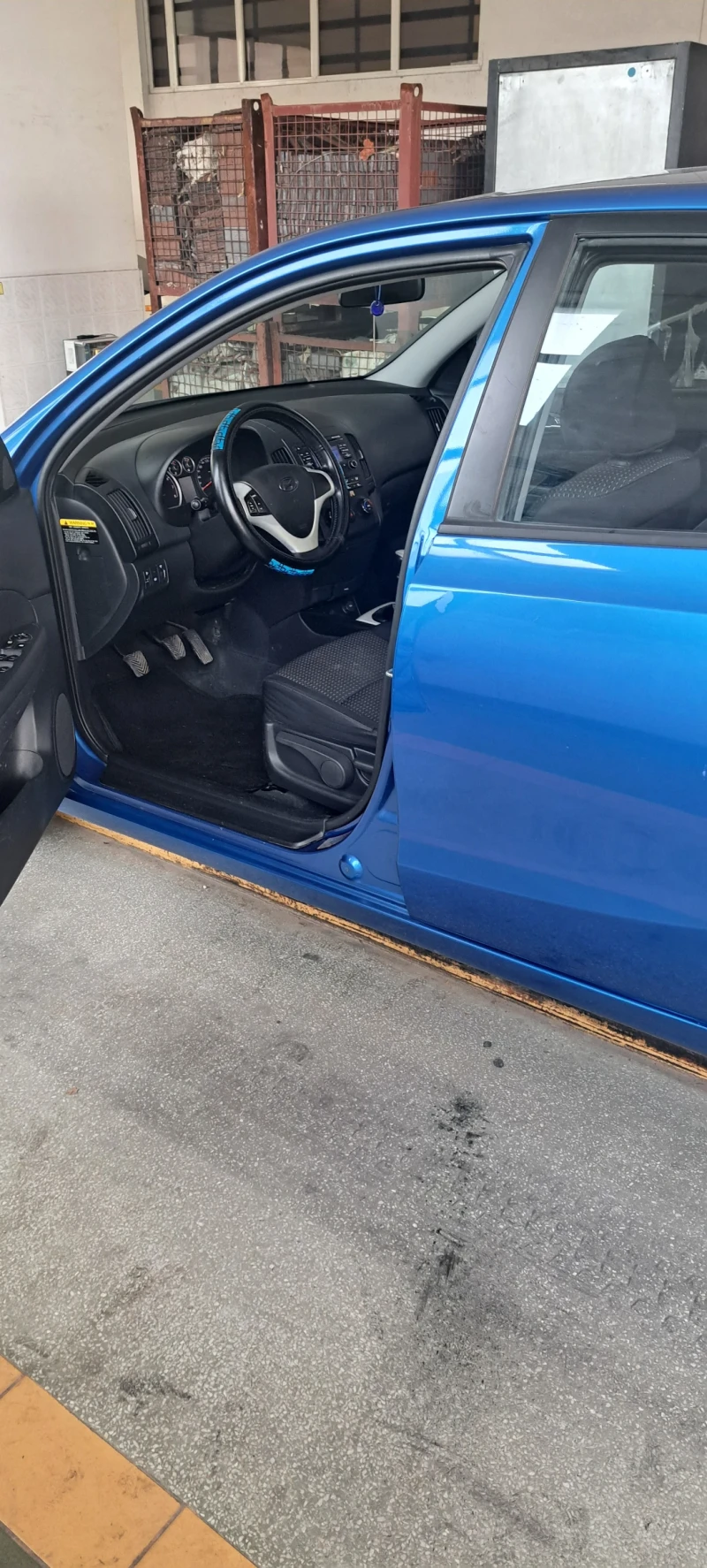 Hyundai I30 1.6i, снимка 6 - Автомобили и джипове - 52655555