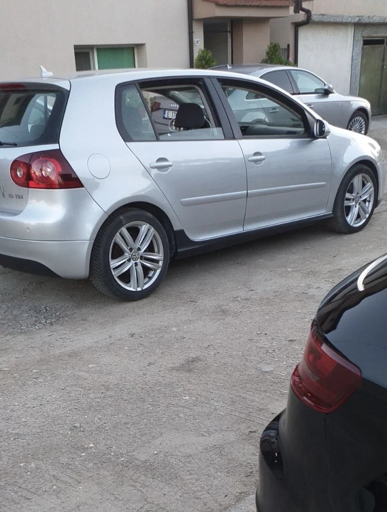 VW Golf 1.9tdi GTI ПАКЕТ, снимка 8 - Автомобили и джипове - 47561975