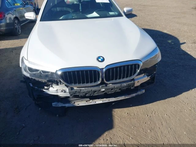 BMW 540 Xdrive* Keyless* Head-up* Подгреви* Ambient* SAT*  - изображение 2